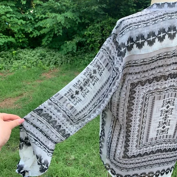 Aztec Geometric Sheer Blouse - Picture 5 of 16